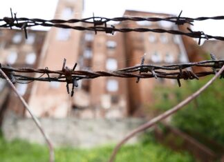 Dlaczego robią się zastoje w piersiach?