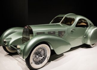 Ile może kosztować Bugatti Chiron? Ile może kosztować Bugatti Chiron?