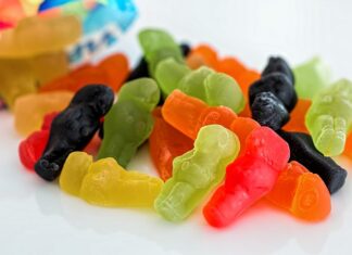 Czym płukać dziąsła?