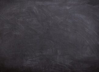 Czy czarna podeszwa na halę?