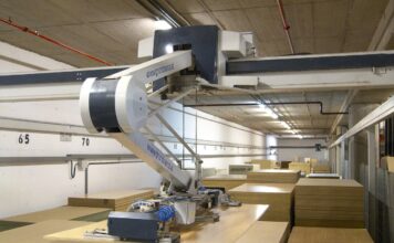 Roboty do kompletacji a jakość danych produktowych – dlaczego błędne wymiary mogą zatrzymać automatyzację? roboty do kompletacji